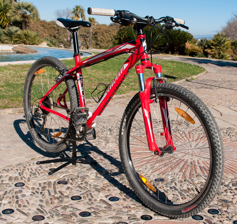 specialized hardrock 17 inch mountain bike