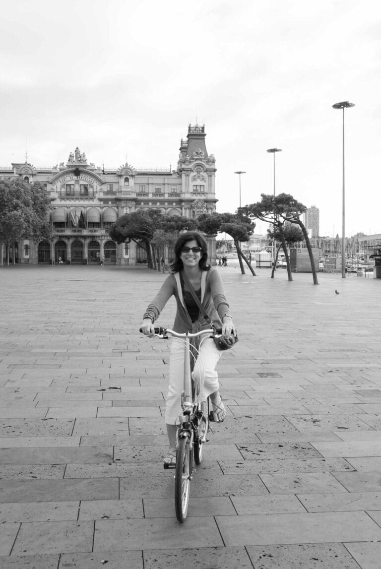 Private Barcelona city bike tour.
