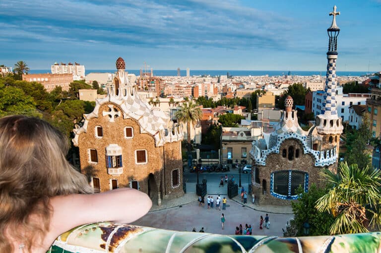 A view of the Barcelona from the famous Park Guell Bench.