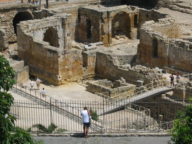 Private day trip to Tarragona.