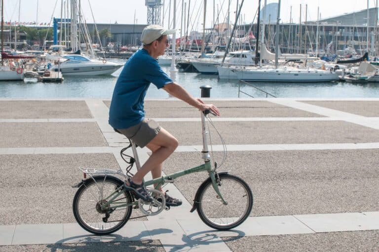 Private city bike tour Barcelona.