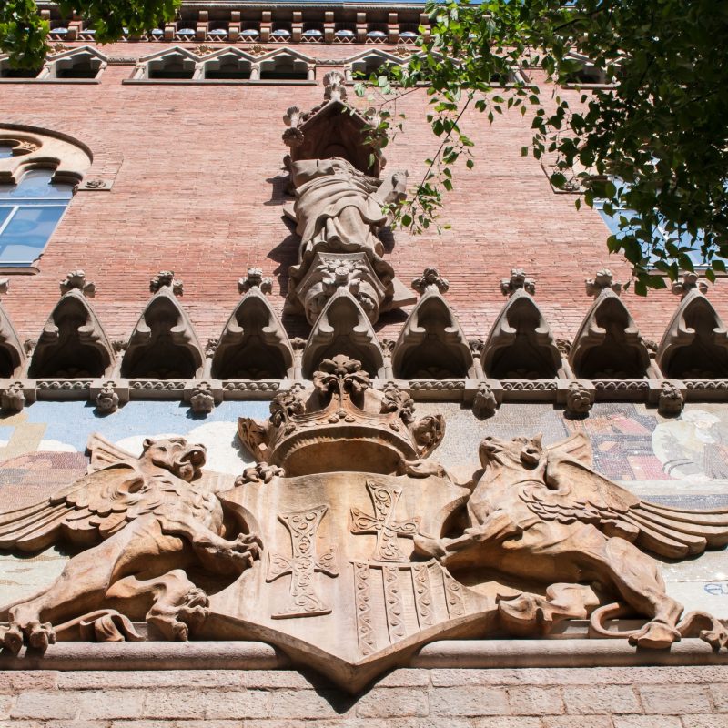 Details from the facade of the Hospital Sant Pau