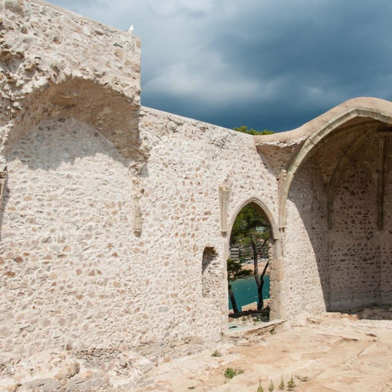 Remains of a Romanesque church.
