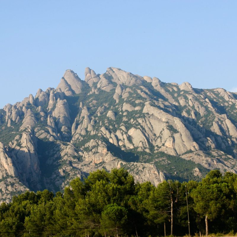 You can see the mountain long before you arrive.