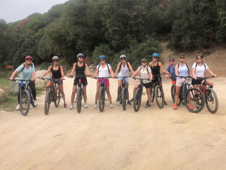 Private Tibidabo e-bike tour
